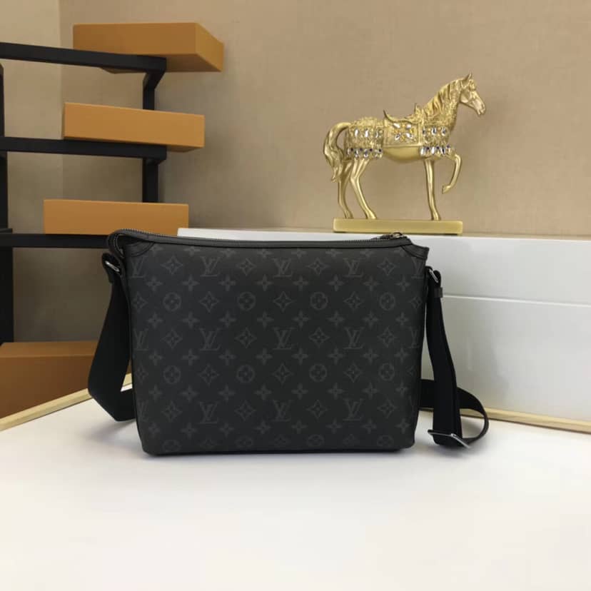 Louis Vuitton Odyssey Messenger PM Bag Replica Black M44223
