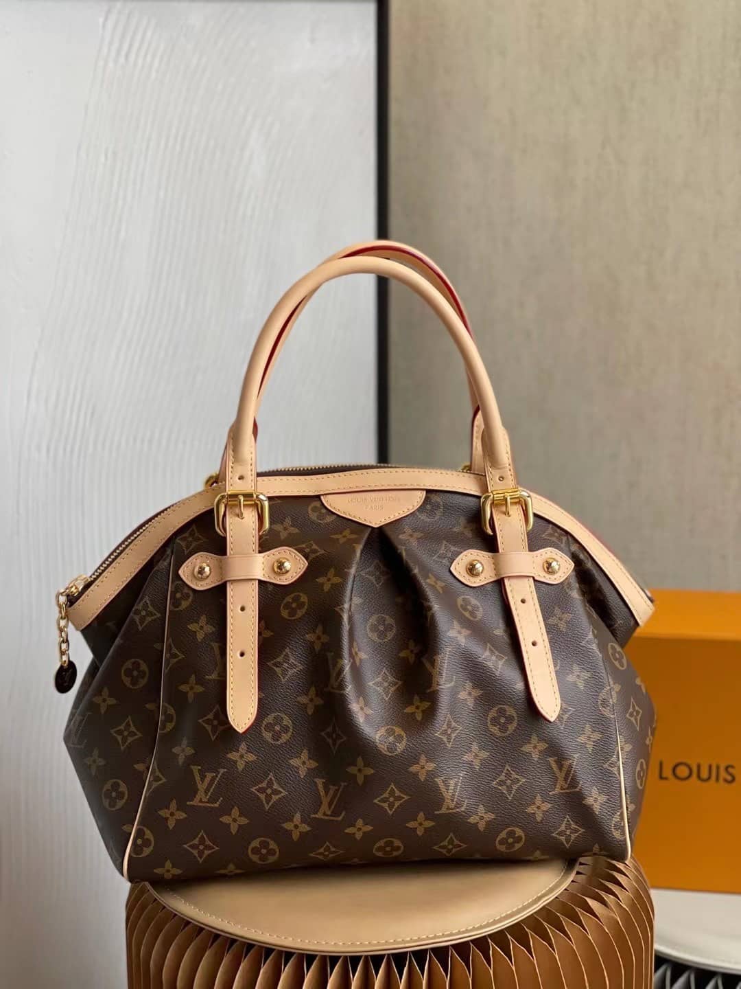 Louis Vuitton Monogram Tivoli GM M40144 Replica Shoulder Bag