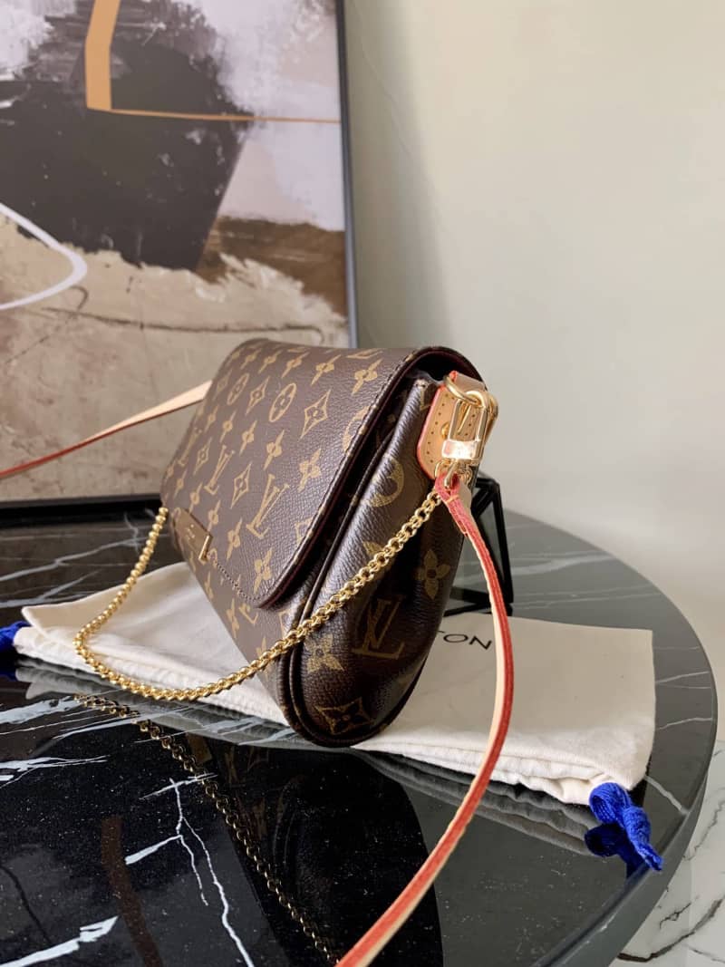 Louis Vuitton Favorite Monogram Canvas MM Replica Bag Brown M40718