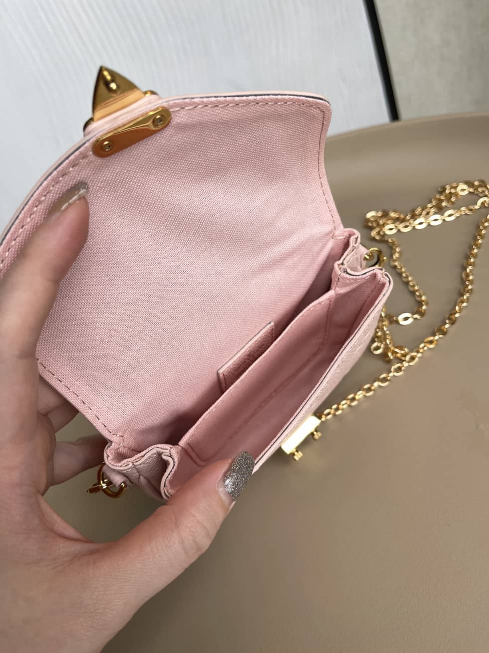 Louis Vuitton Micro Métis Monogram Empreinte Leather 2WAY Chain M81389 Replica Crossbody Bag