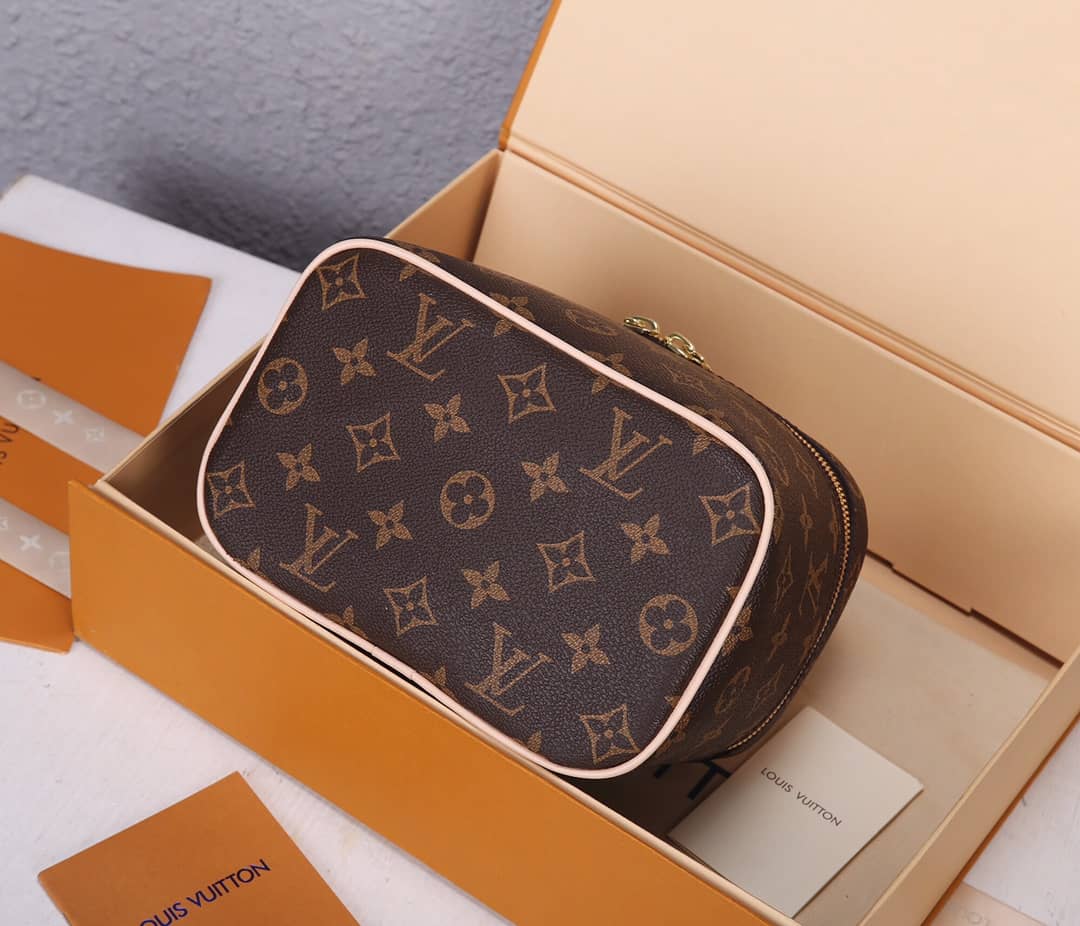 Louis Vuitton Monogram Canvas Nice Mini Beauty Case Replica M44495