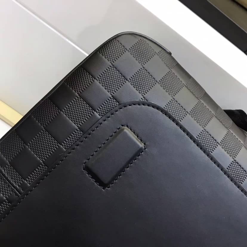 Louis Vuitton Damier Infini District PM Mens Shoulder Bag Replica N41286