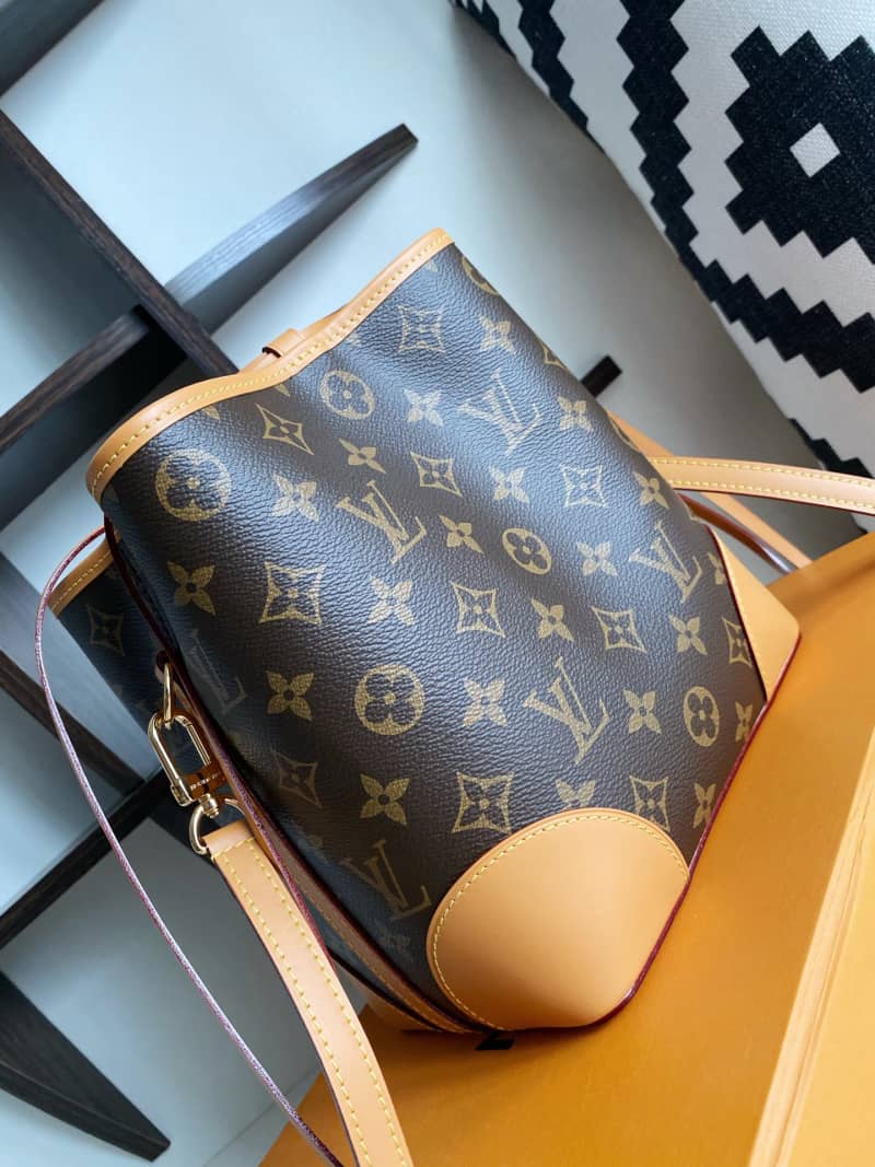 Louis Vuitton Monogram Canvas Replica Bucket Bag M45550