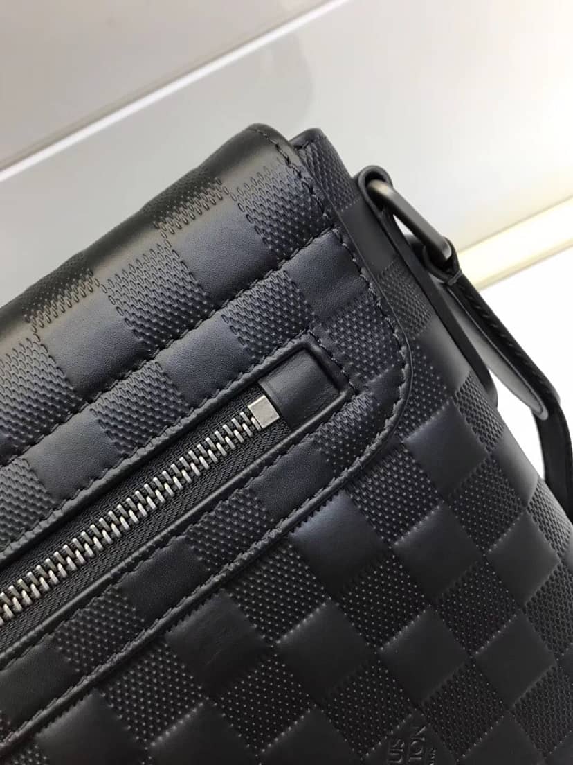 Louis Vuitton Damier Infini District PM Mens Shoulder Bag Replica N41286