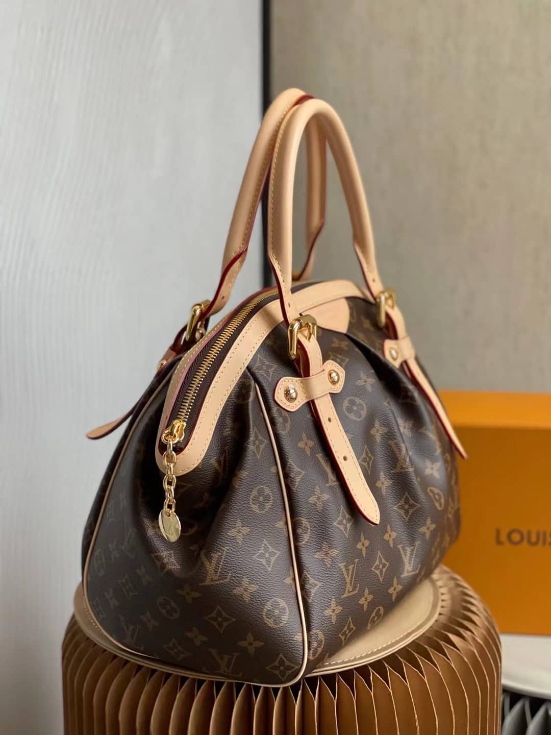 Louis Vuitton Monogram Tivoli GM M40144 Replica Shoulder Bag