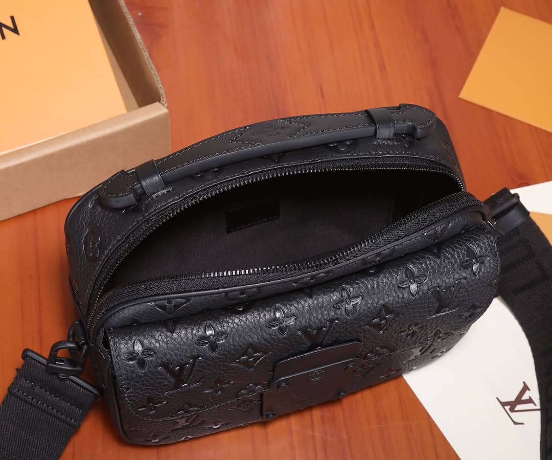 Louis Vuitton S Lock Messenger Bag Replica Black M58489