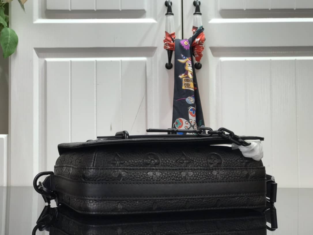 Louis Vuitton Steamer Taurillon Monogram Messenger Bag Replica M57307