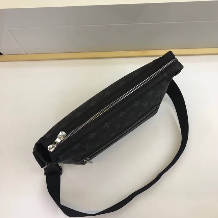 Louis Vuitton Odyssey Messenger PM Bag Replica Black M44223