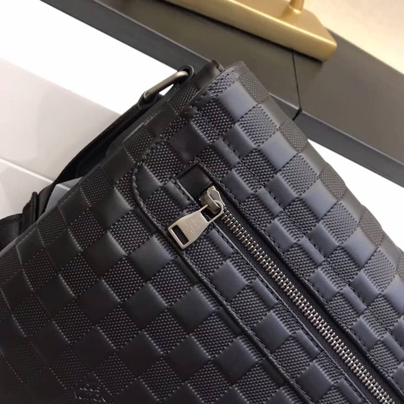 Louis Vuitton District MM Damier Anfini Replica Shoulder Bag N41284