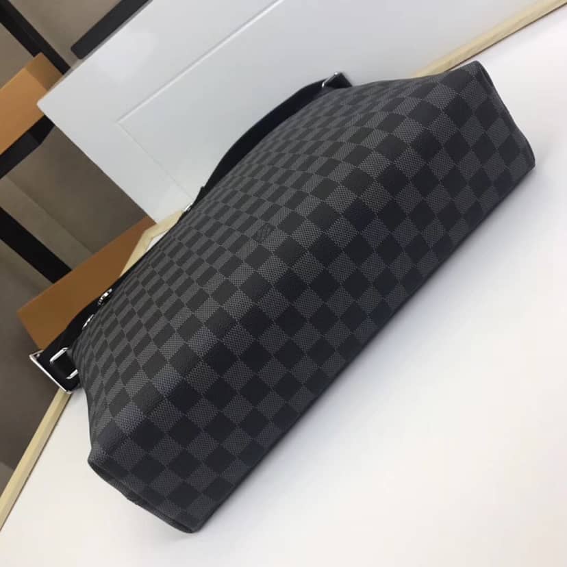 Louis Vuitton Mick MM Cross Body Bag Replica N40004