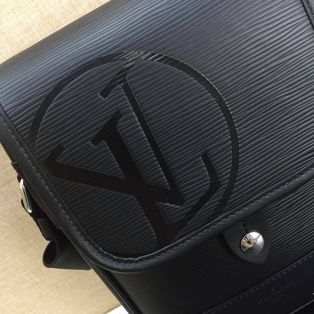Louis Vuitton EPI Downtown BB Replica Messenger Bag Black M53497