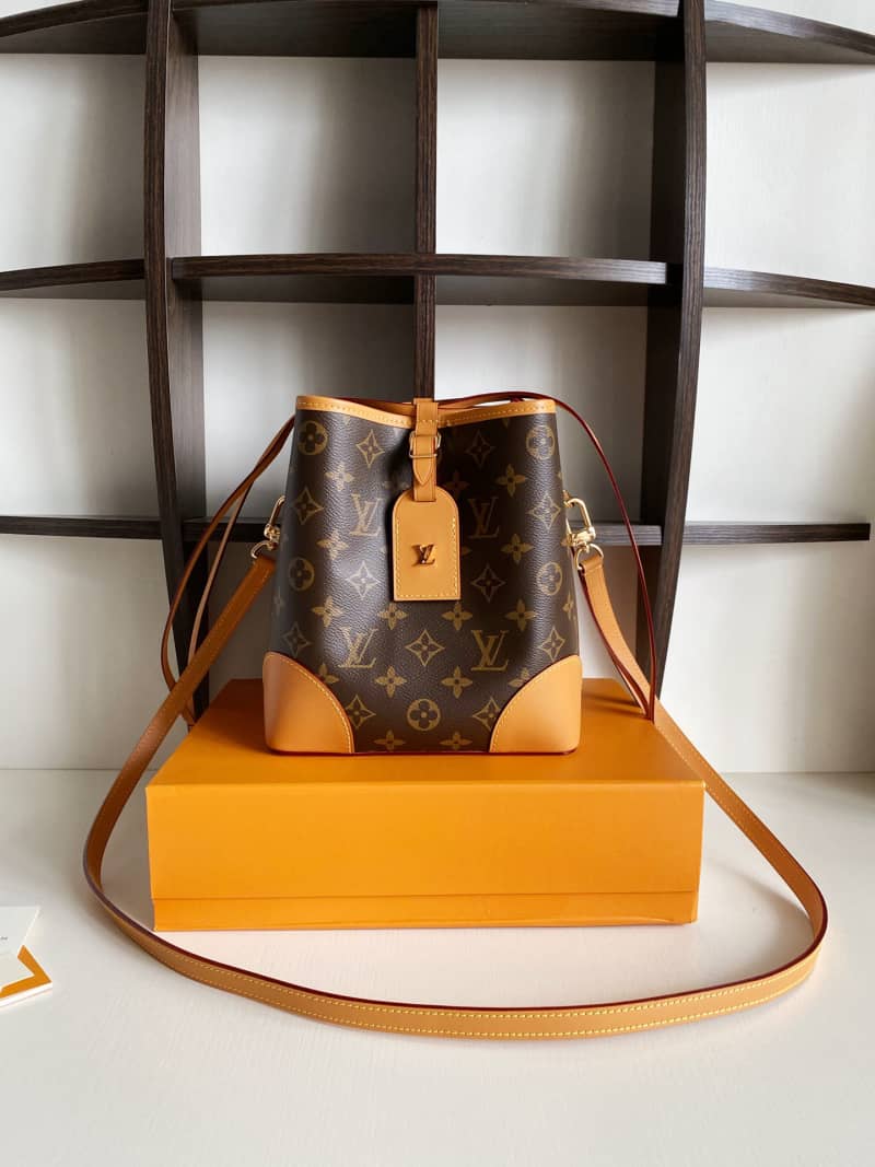 Louis Vuitton Monogram Canvas Replica Bucket Bag M45550