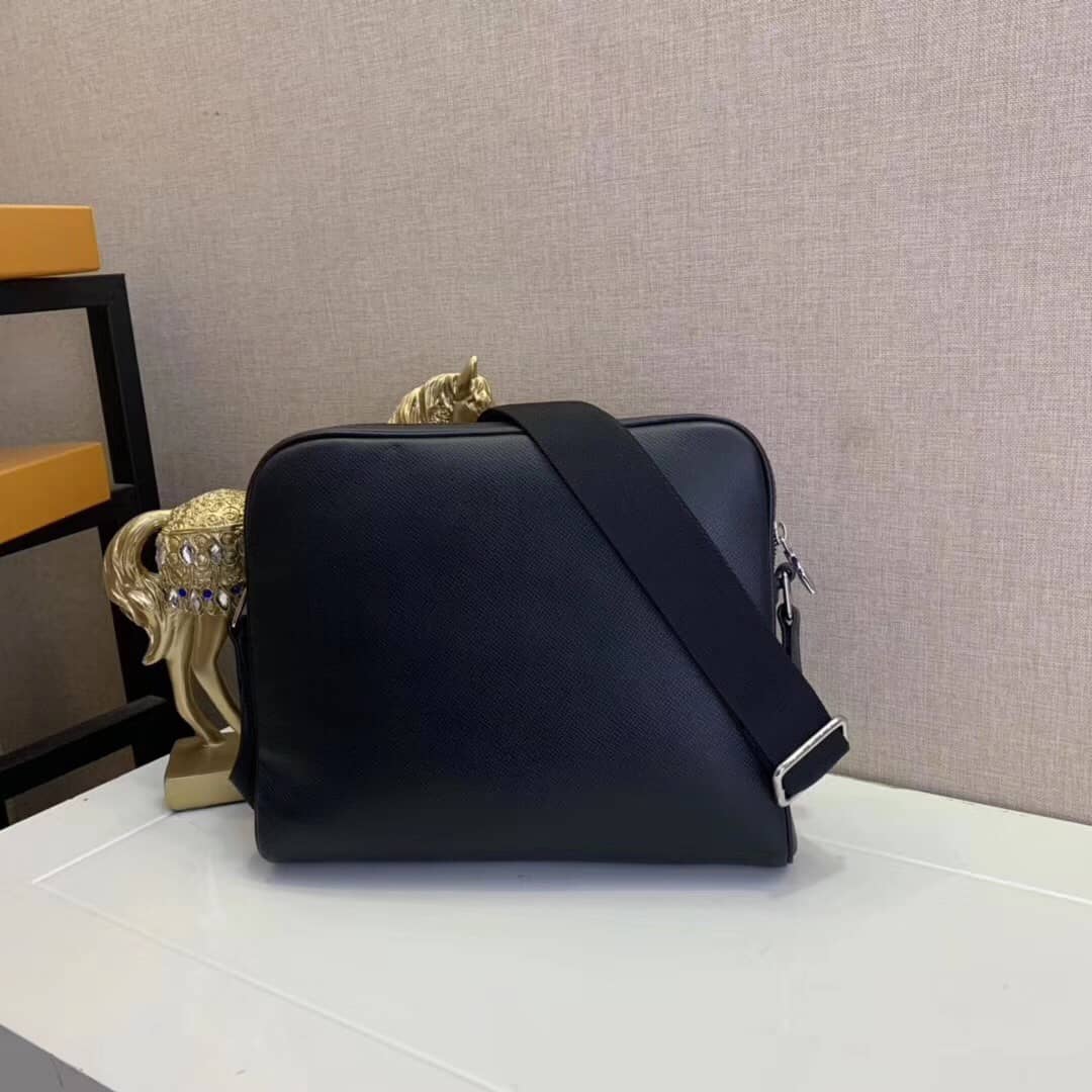 Louis Vuitton Taiga Alex Leather Messenger Bag Replica M30260