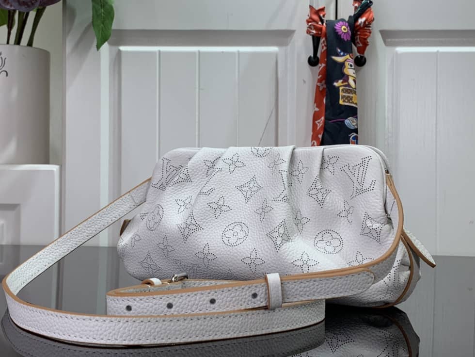 Louis Vuitton Monogram Mahina Scala Mini M80092 Replica Crossbody Bag