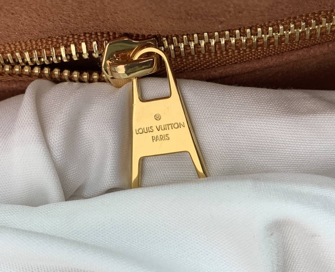 Louis Vuitton Monogram Canvas Soufflot MM Replica Bag M44817