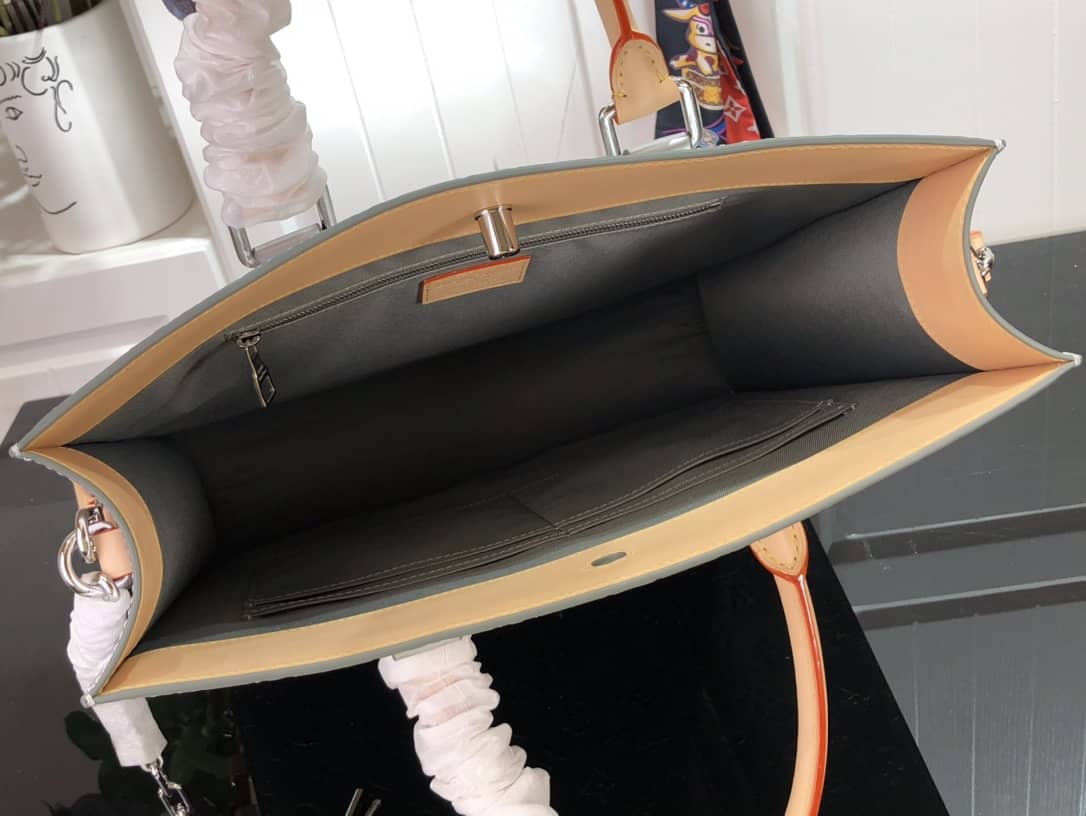 Louis Vuitton Sac Plat Monogram Mirror Coated Shoulder Bag Replica Silver M45884