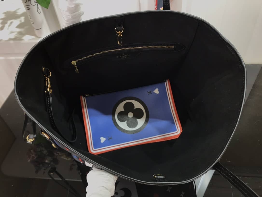 Louis Vuitton Game On Neverfull MM Tote Replica Black M57462