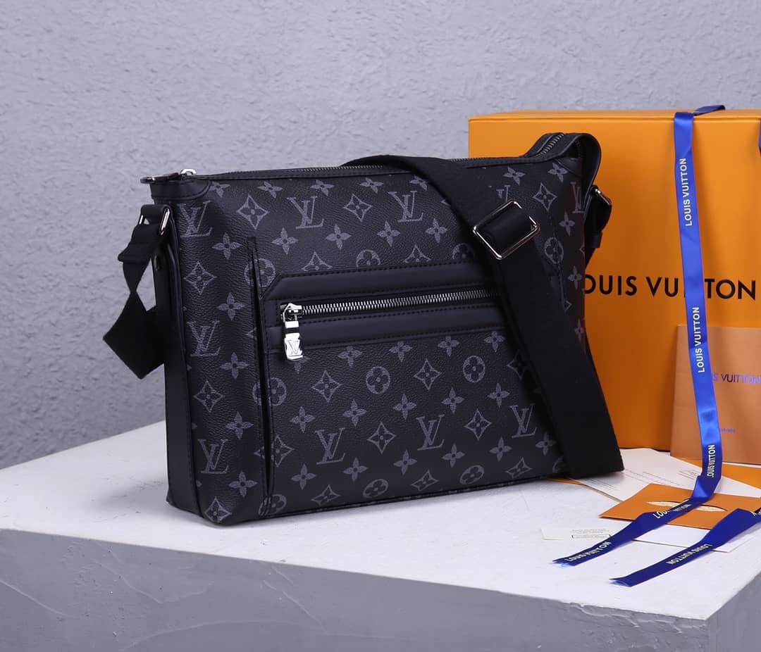 Louis Vuitton Odyssey PM Messenger Bag Replica Black M44223