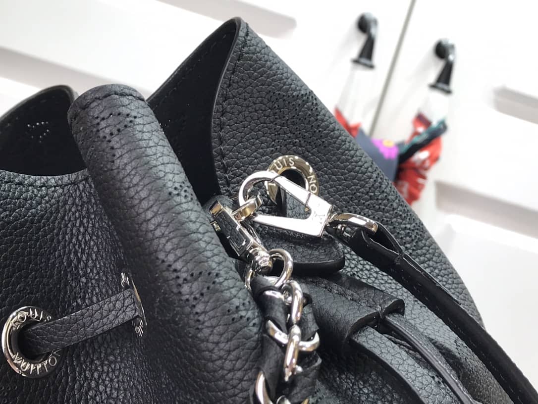 Louis Vuitton Bella Mahina Magnolia Leather Replica Bag M57068 Black