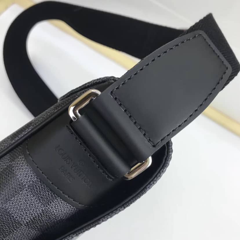 Louis Vuitton District PM Damier Graphite Canvas Messenger Bag Replica N41028
