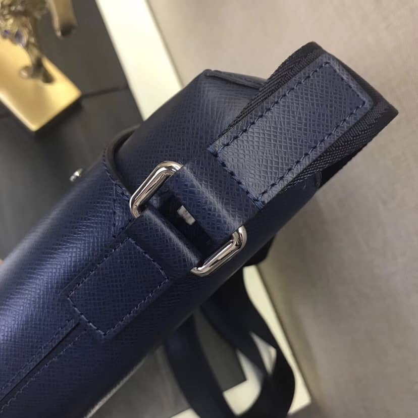 Louis Vuitton Taiga Grigori MM Messenger Bag Replica Blue M30206