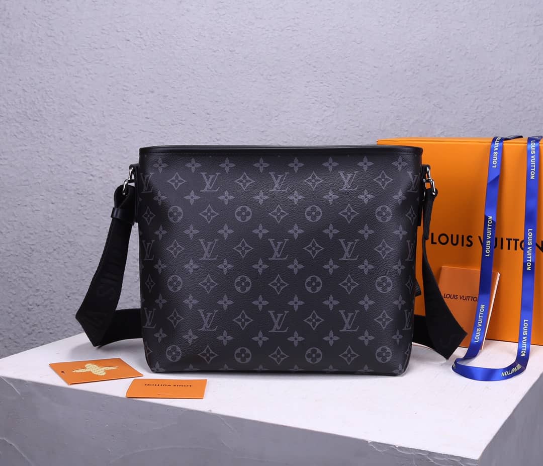 Louis Vuitton Besace Zippée Monogram MM Bag Replica Black M45214