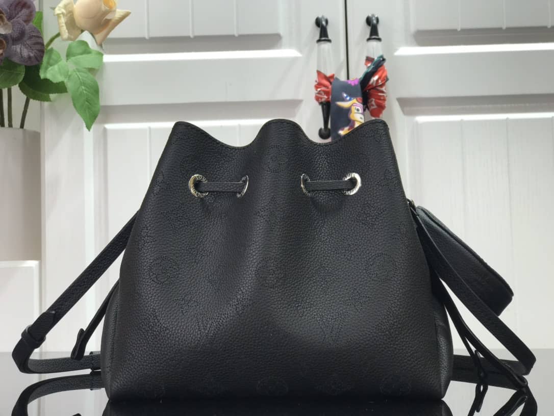 Louis Vuitton Bella Mahina Magnolia Leather Replica Bag Black M57068