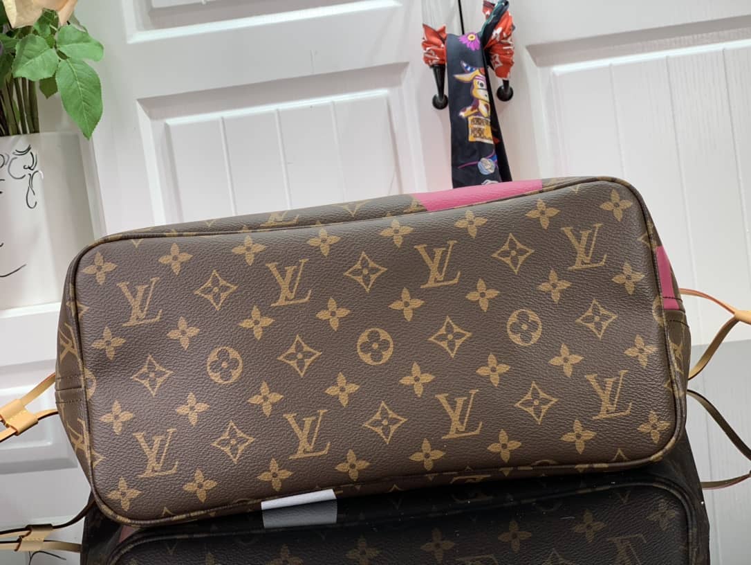 Louis Vuitton Monogram Game On Neverfull MM Tote Replica M57452