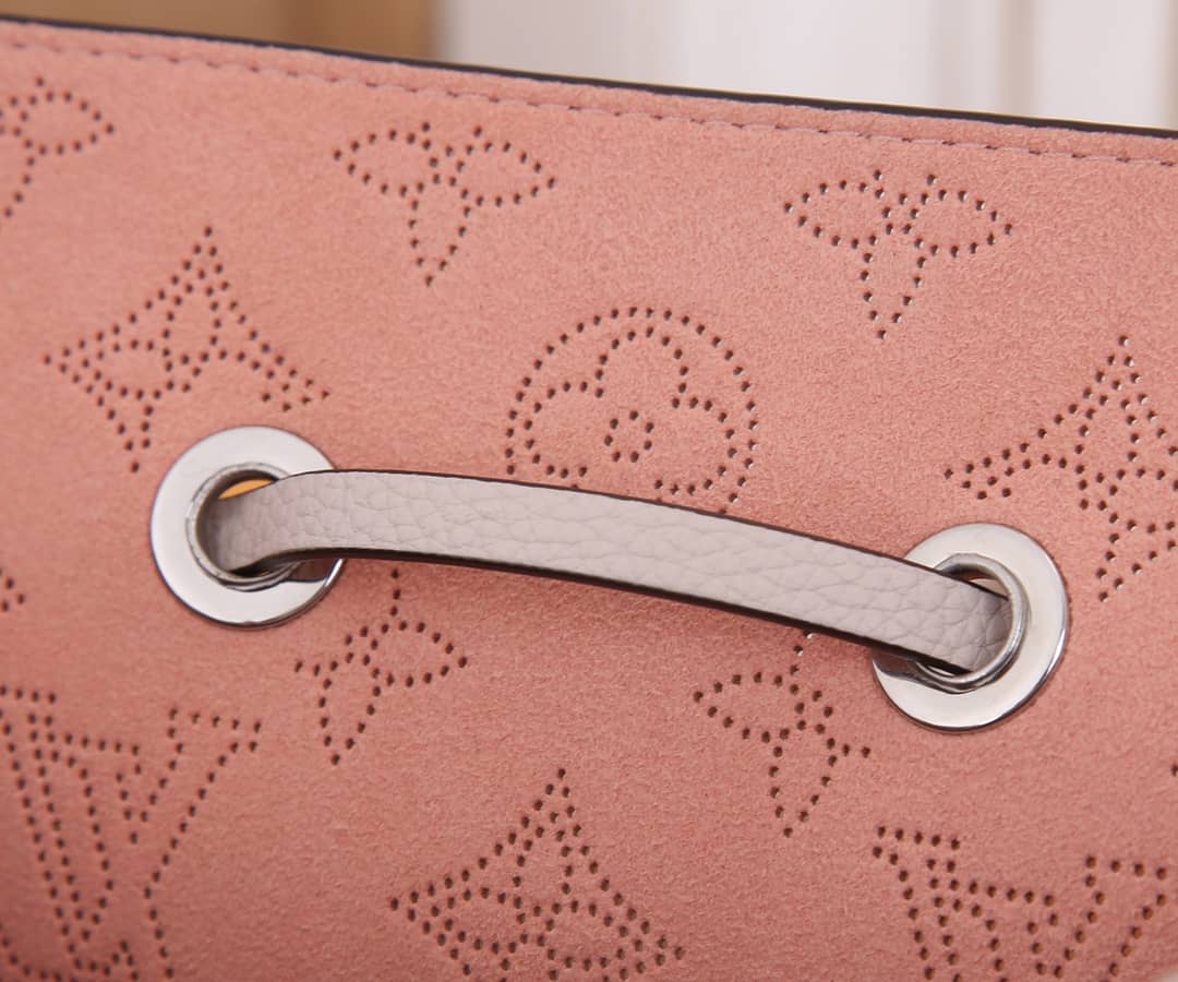 Louis Vuitton Bella Leather Replica Shoulder Bag Beige M57070