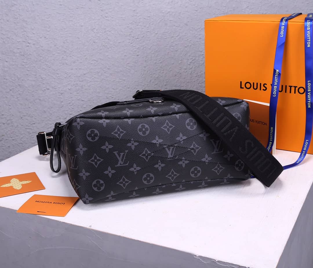 Louis Vuitton Besace Zippée Monogram MM Bag Replica Black M45214