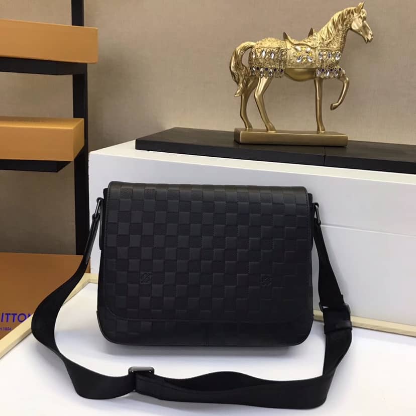 Louis Vuitton Damier Infini District PM Mens Shoulder Bag Replica N41286