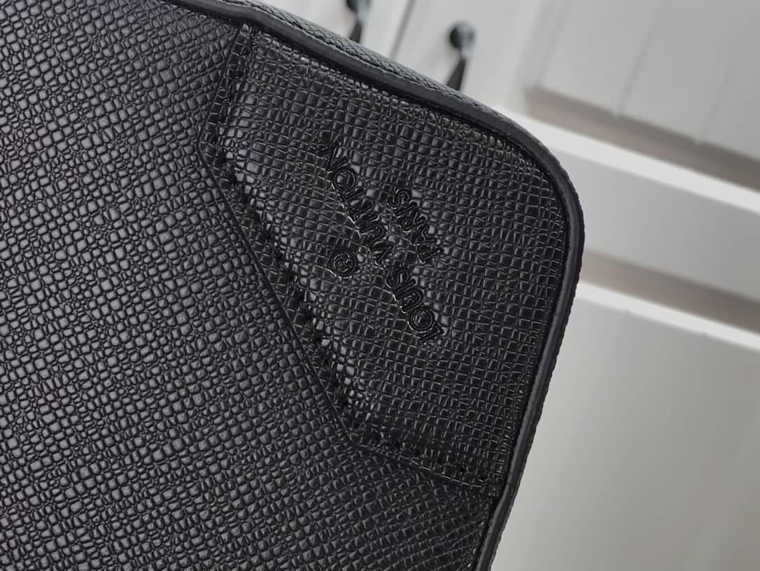Louis Vuitton Briefcase Taiga Leather Black M30769 Replica