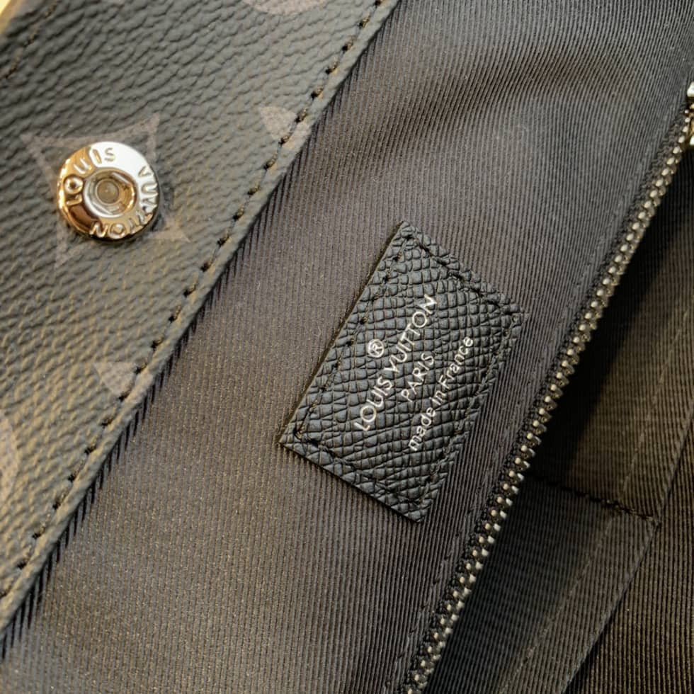 Louis Vuitton Split Tote Eclipse Taiga Black M30431 Replica Mens Bag