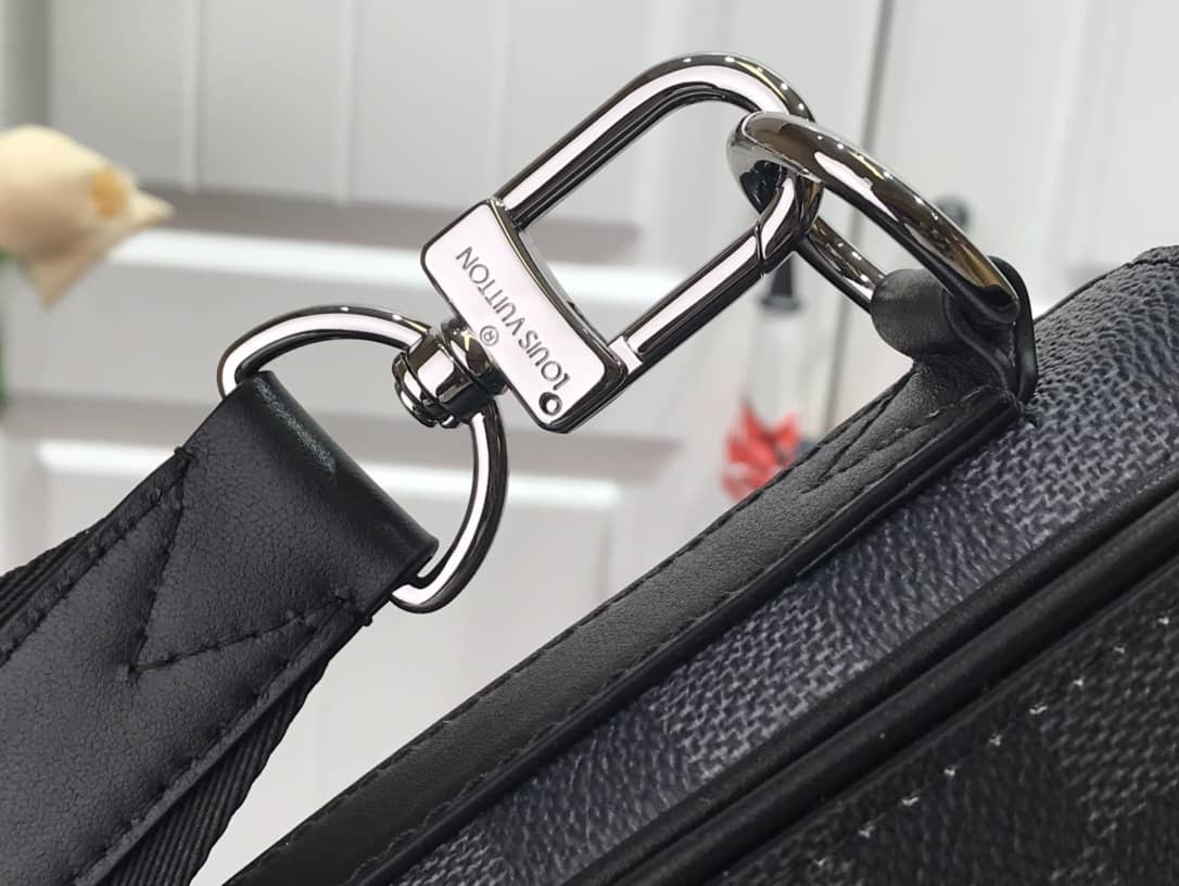 Louis Vuitton Studio Damier Messenger Bag Replica Black N50013