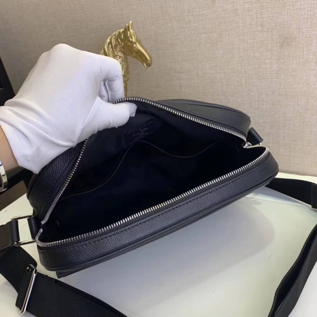 Louis Vuitton Taiga Alex Leather Messenger Bag Replica M30260