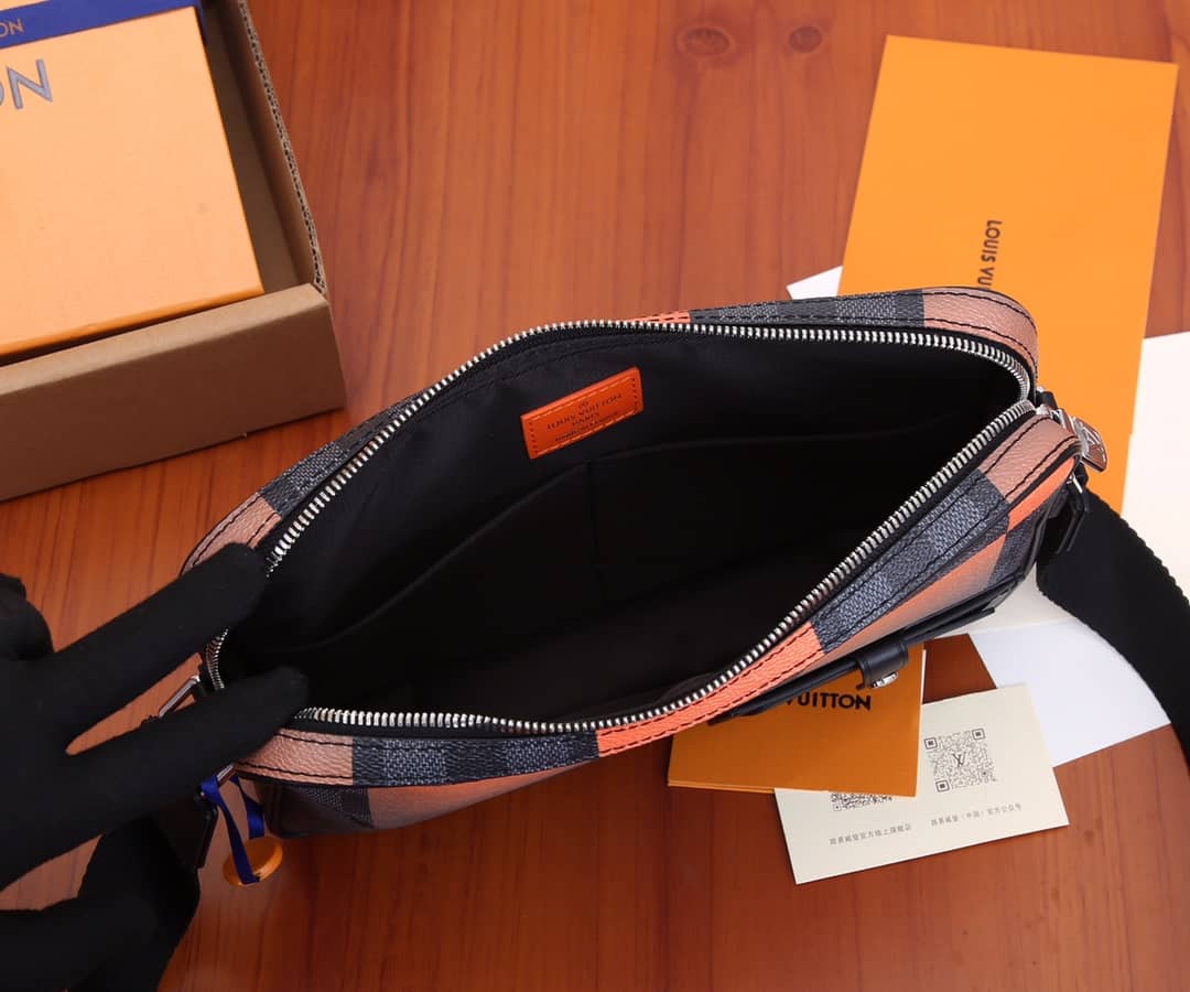 Louis Vuitton Damier Graphite Giant Messenger Bag Replica N40421