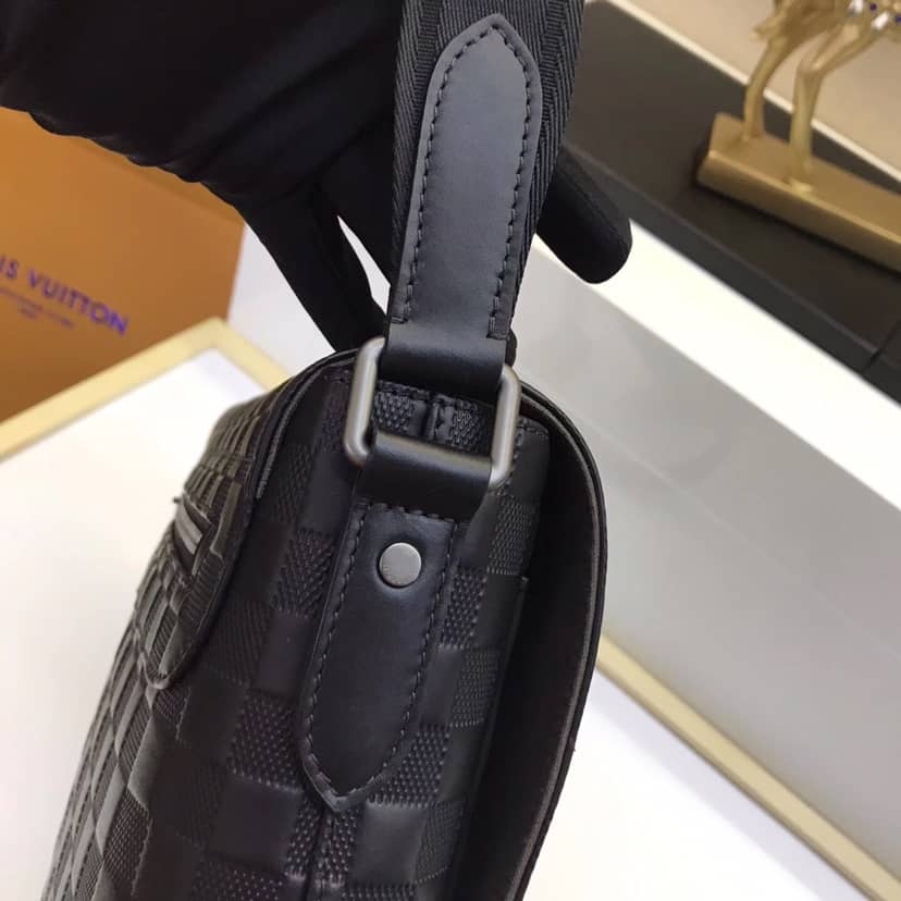 Louis Vuitton District MM Damier Anfini Replica Shoulder Bag N41284