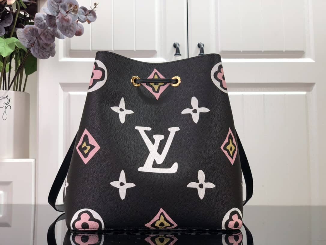 Louis Vuitton Neo Noe Monogram Leather Replica Bag Black M44679