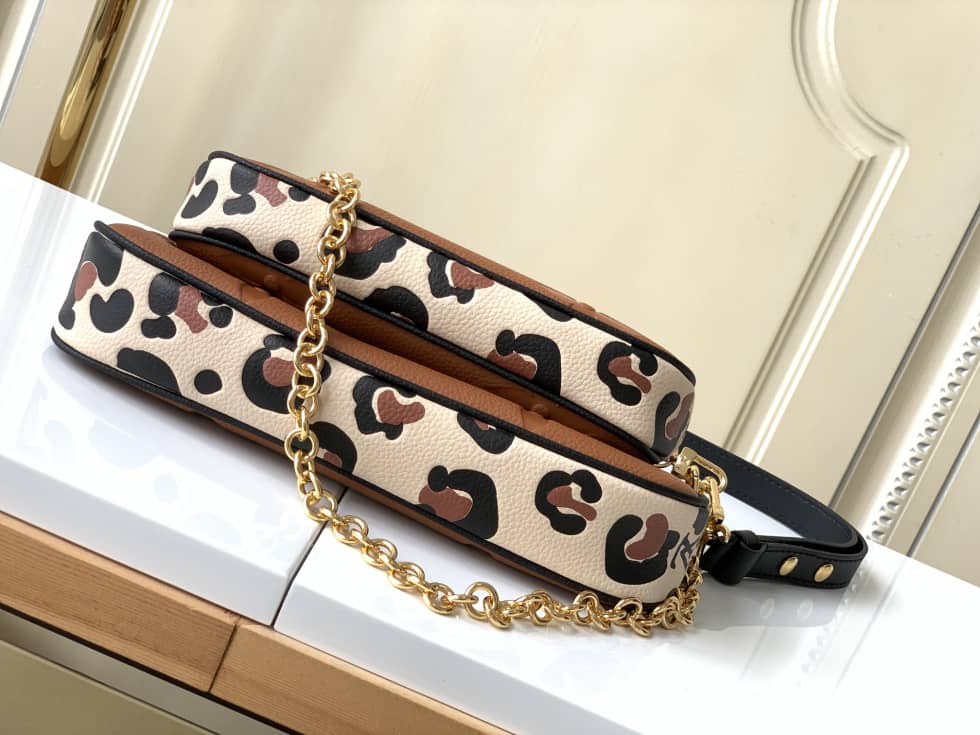 Louis Vuitton Multi Pochette Accessoires Monogram Empreinte M45839 Replica