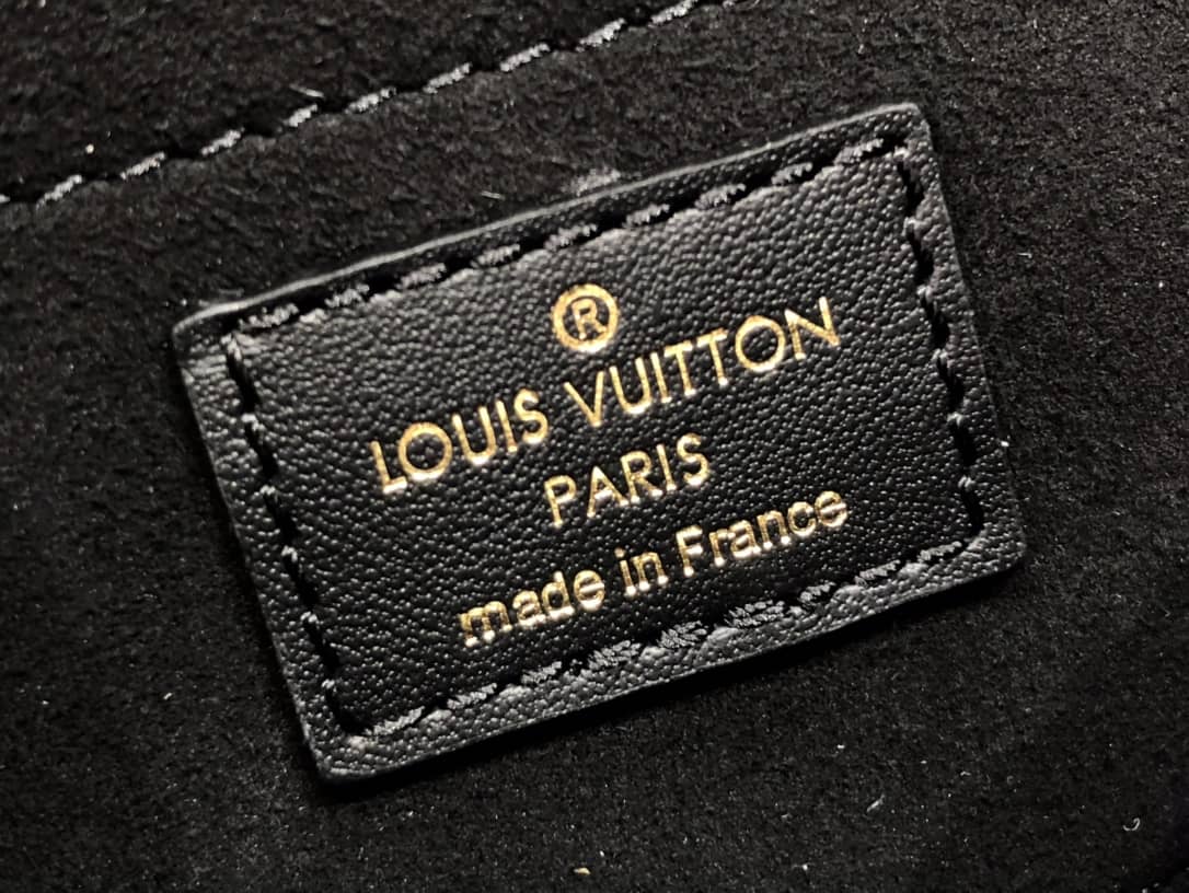 Louis Vuitton Padlock On Strap Monogram Replica Shoulder Bag Black M80559