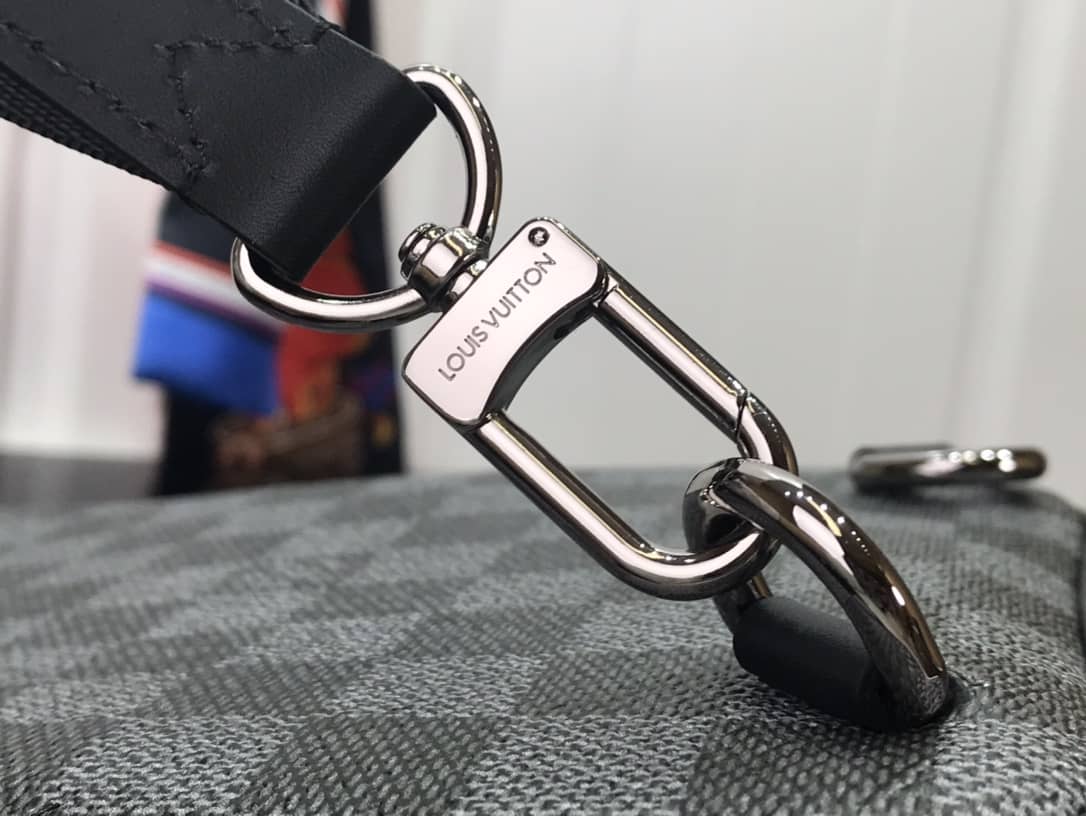 Louis Vuitton Damier Replica SlingBag N50012