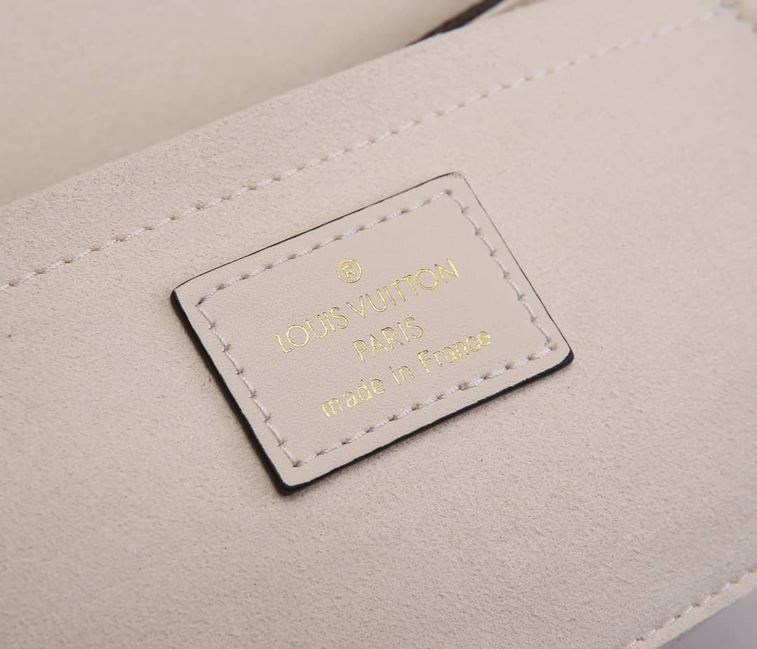 Louis Vuitton Locky BB 2way Replica Shoulder Bag White M44141