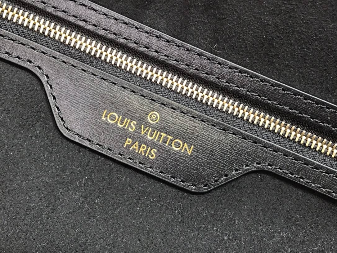 Louis Vuitton Game On Neverfull MM Tote Replica Black M57462