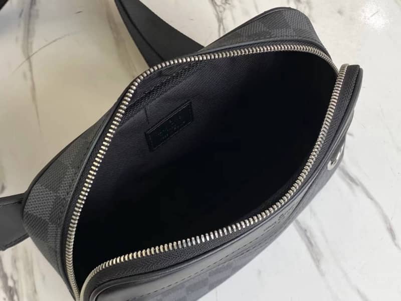 Louis Vuitton Scott Damier Graphite Canvas Messenger Bag Replica N50018