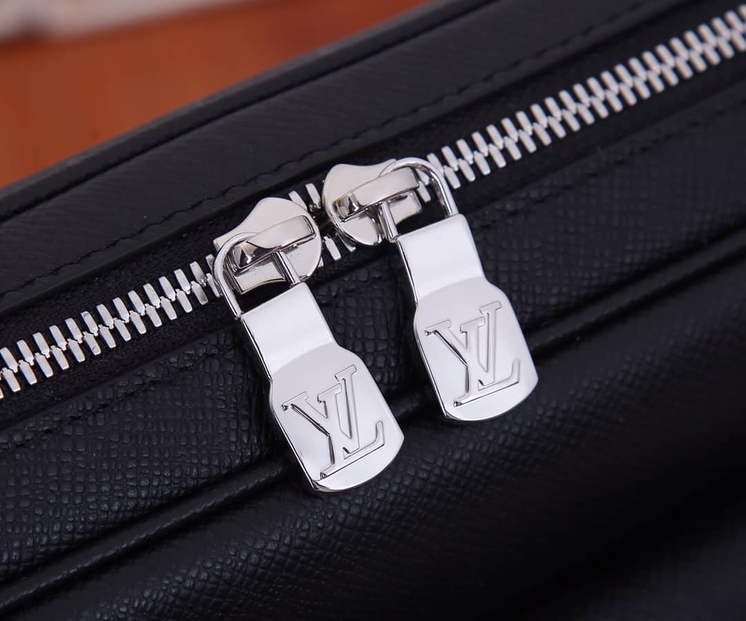 Louis Vuitton Taigarama Canvas Messenger Bag Replica M30233