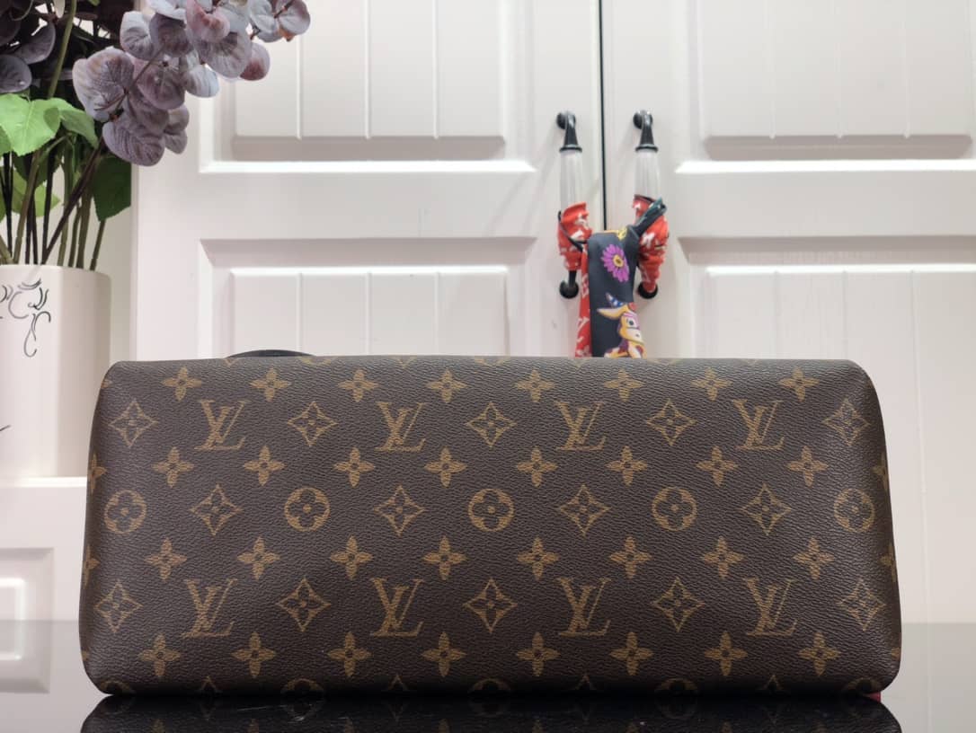 Louis Vuitton Beaubourg MM Monogram Canvas Replica Bag M43953