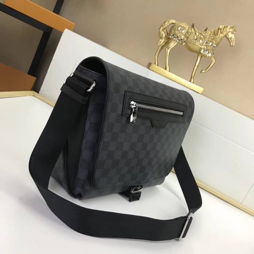 Louis Vuitton Matchpoint Messenger Bag Replica N40010