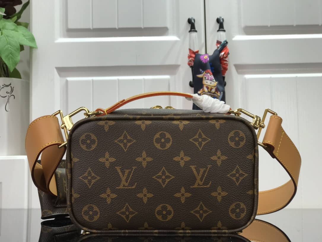 Best Replica Louis Vuitton Monogram Geronimos Utility Crossbody Bag Replica M45672(ColaReps)