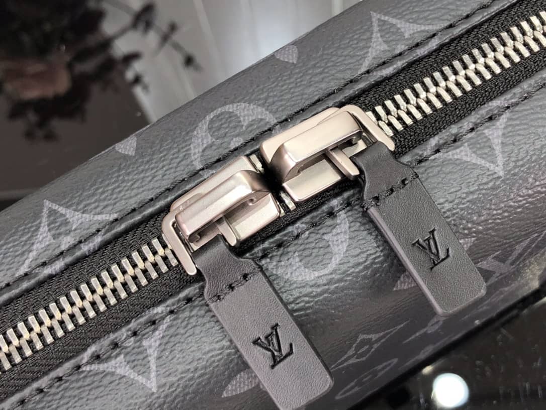 Louis Vuitton Horizon Clutch Monogram Eclipse Canvas Replica M45579