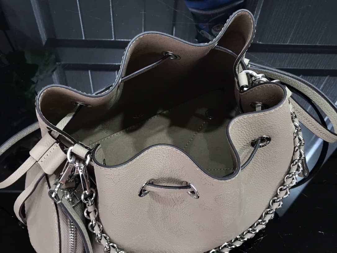 Louis Vuitton Bella Mahina Magnolia Leather Replica Bag M57068